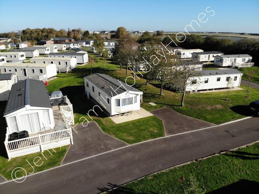 Jenner Family Holiday Homes At Tattershall Lakes Dogdyke Экстерьер фото